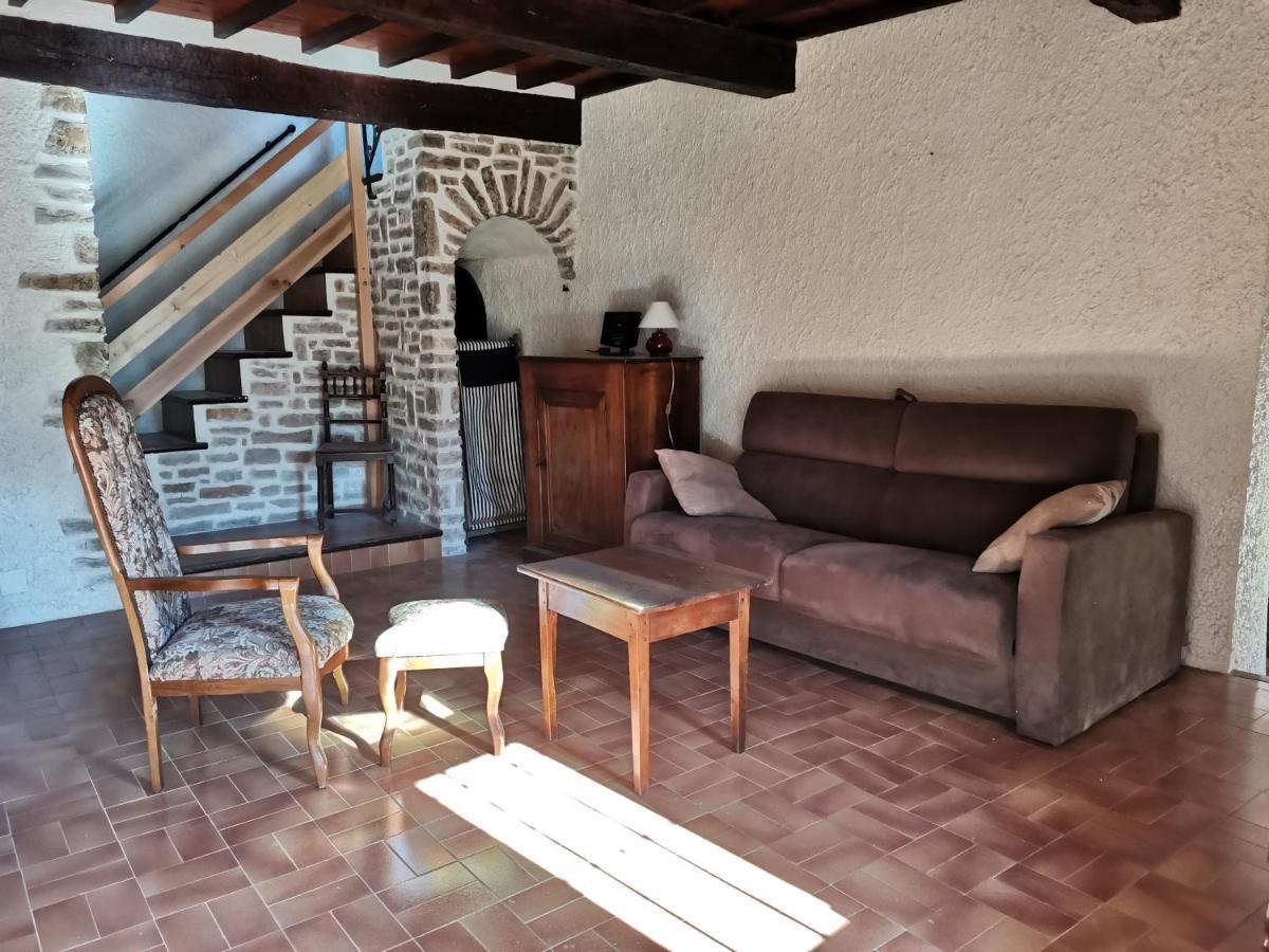 Chez Gilles Math Apartment Saint-Martin-de-Brômes Екстериор снимка